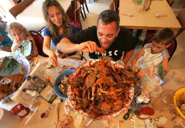 The Wellwood - best crab feasts in Maryland